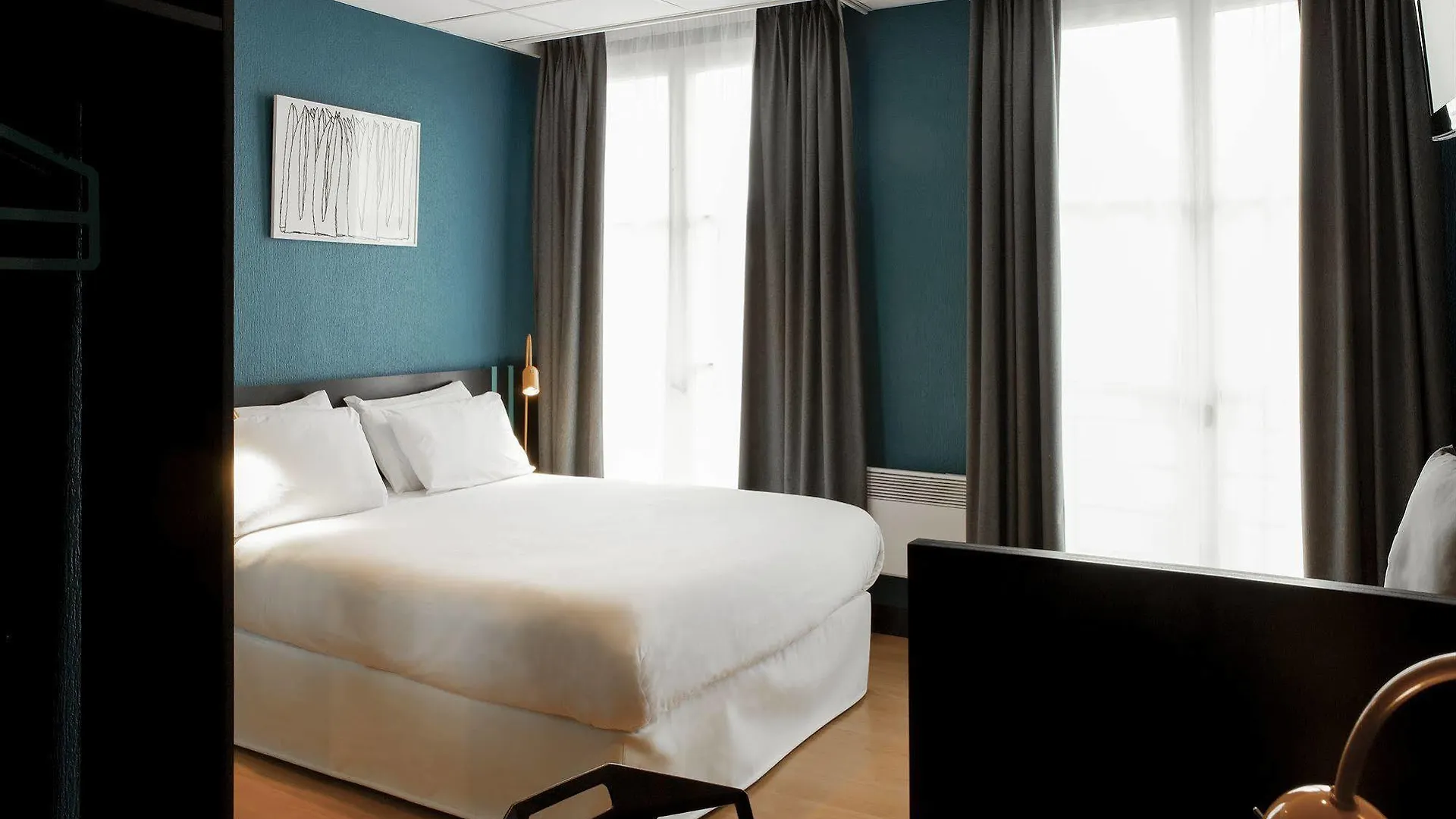 Daval Otel Paris