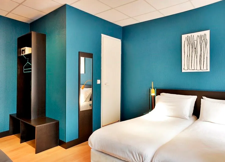 Daval Hotel
