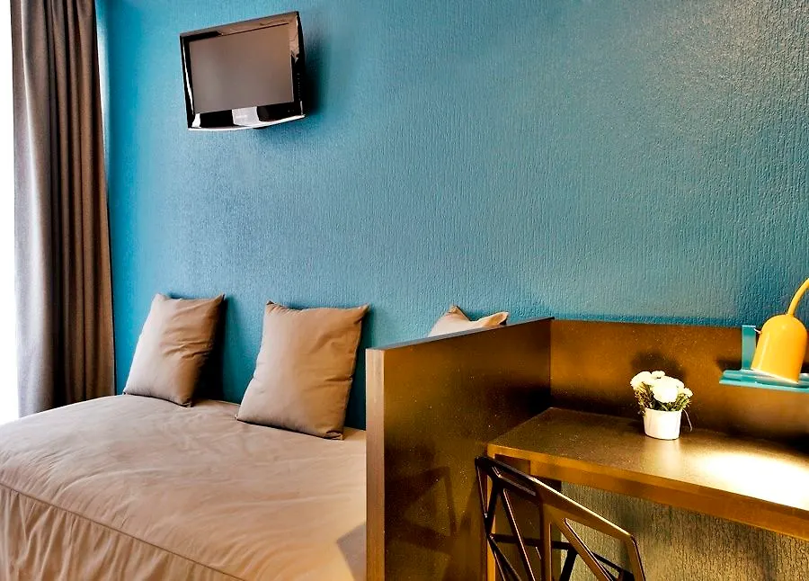 Daval Hotel