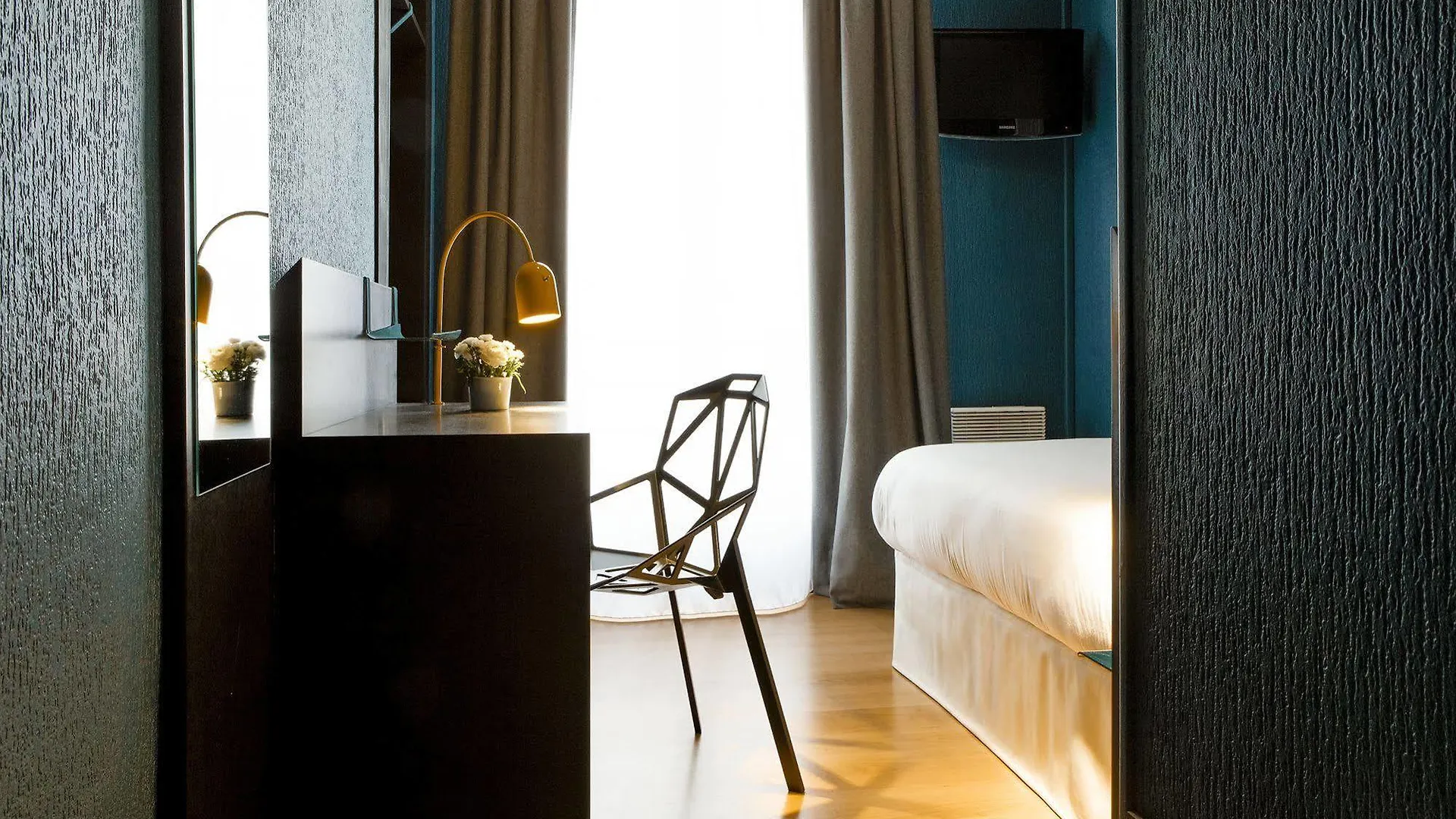 Daval Hotel 2*