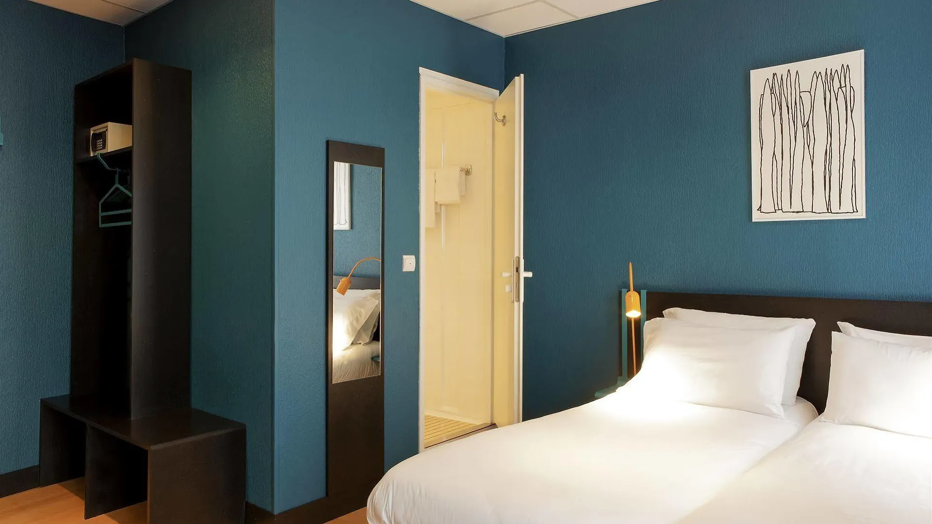 Daval Hotel 2*